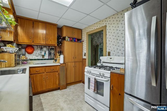 14 Fritz Street, Bloomfield, NJ 07003