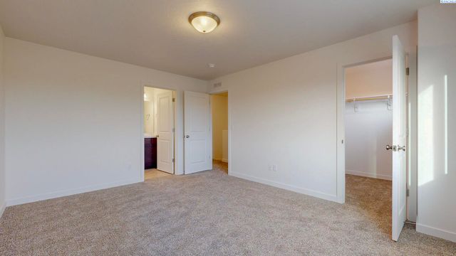 4732 W Quinault Place, Kennewick, WA 99336