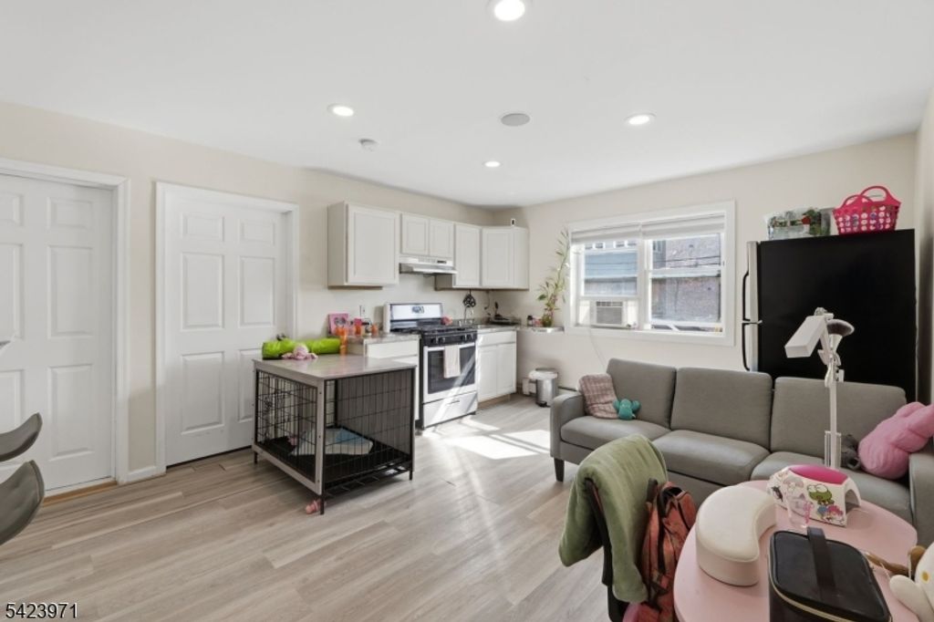 172 Carroll St, Paterson City, NJ 07501 — photo 4