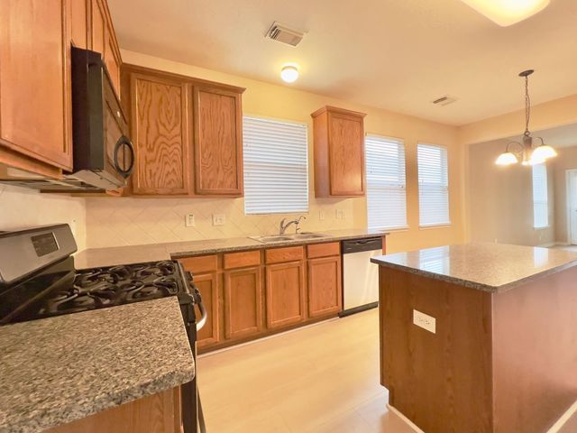 719 Pickett Hill Lane, Rosenberg, TX 77469