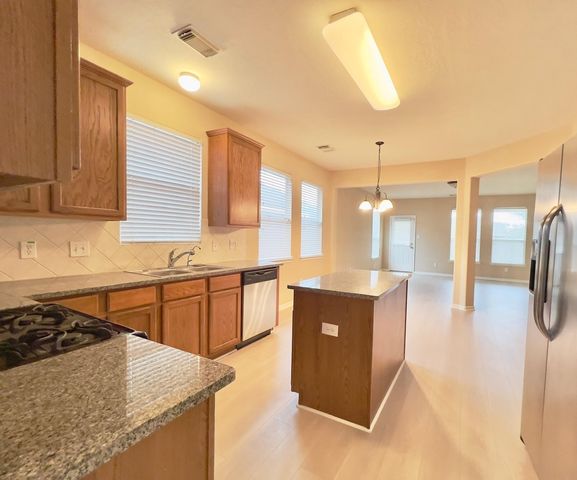 719 Pickett Hill Lane, Rosenberg, TX 77469