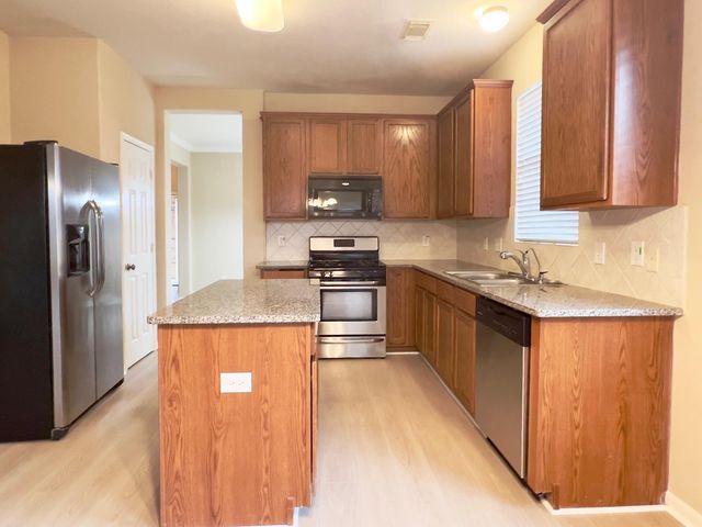 719 Pickett Hill Lane, Rosenberg, TX 77469