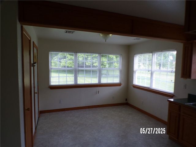 3049 N Arkansas, Rogers, AR 72756