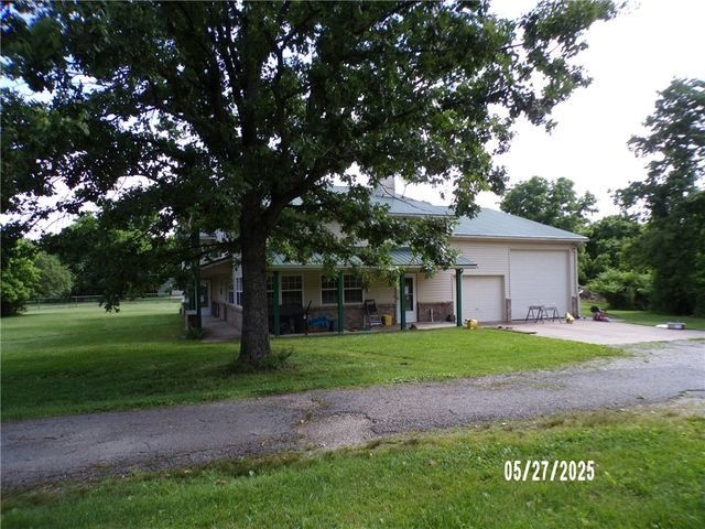 3049 N Arkansas, Rogers, AR 72756