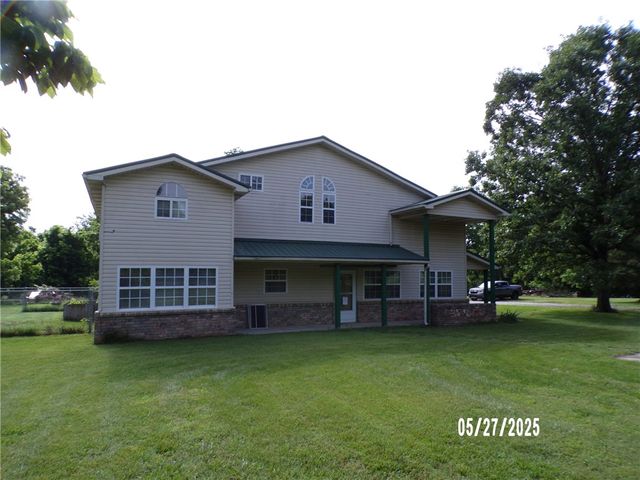 3049 N Arkansas, Rogers, AR 72756