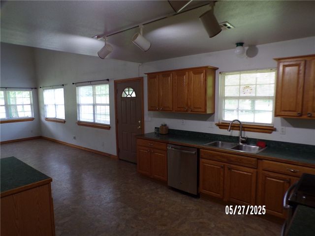 3049 N Arkansas, Rogers, AR 72756