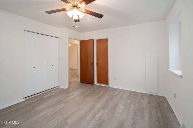 4 Sugarbush Road, Clifton Park, NY 12065