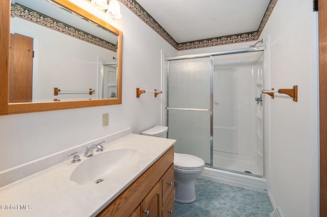 4 Sugarbush Road, Clifton Park, NY 12065