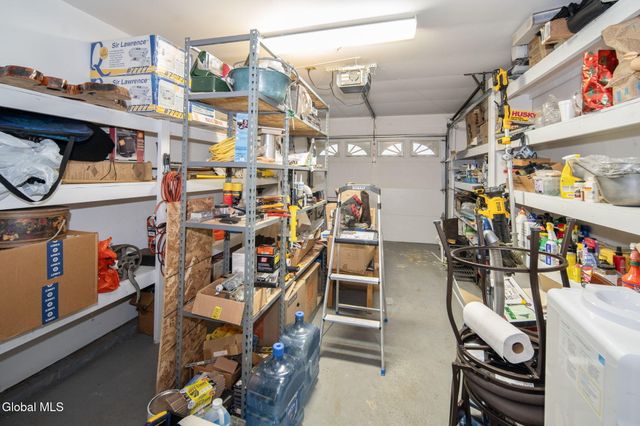 4 Sugarbush Road, Clifton Park, NY 12065