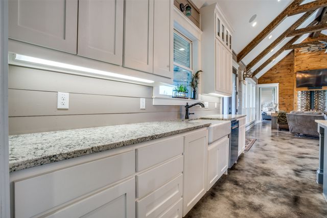12485 County Road 675, Blue Ridge, TX 75424