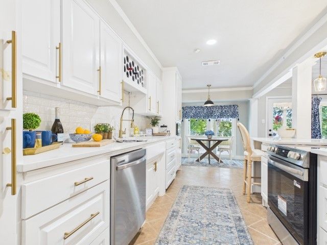 1811 Picadilly Place, Tyler, TX 75703