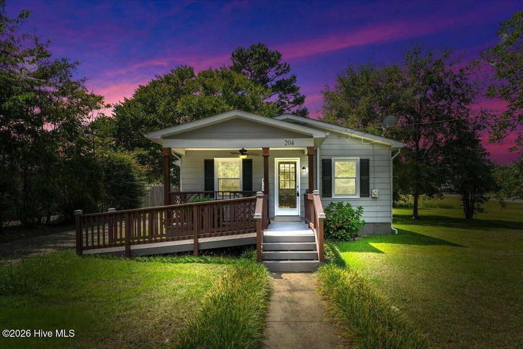 204 E Branch Street, Benson, NC 27504