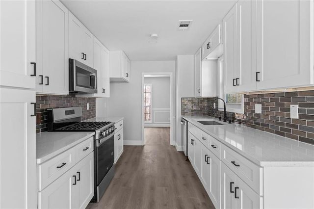 1150 River Overlook Court, Lawrenceville, GA 30043