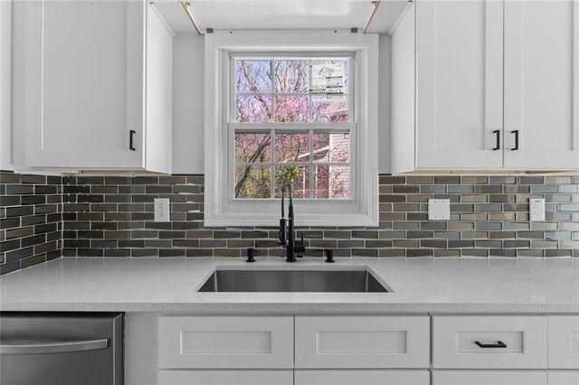 1150 River Overlook Court, Lawrenceville, GA 30043