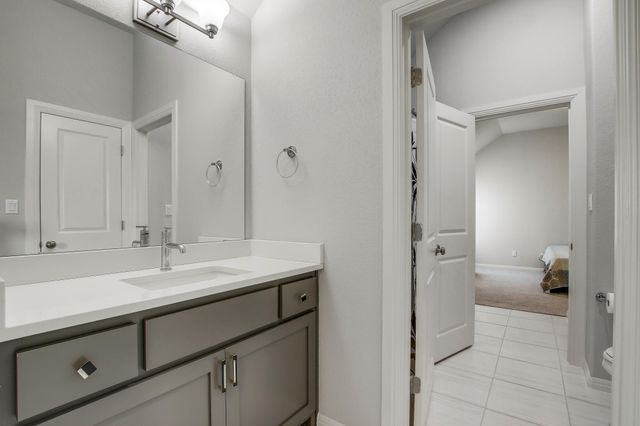 525 Houston LOOP, Liberty Hill, TX 78642