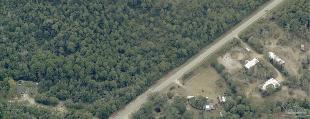 8061 Hickory Hammock Rd, Milton, FL 32583