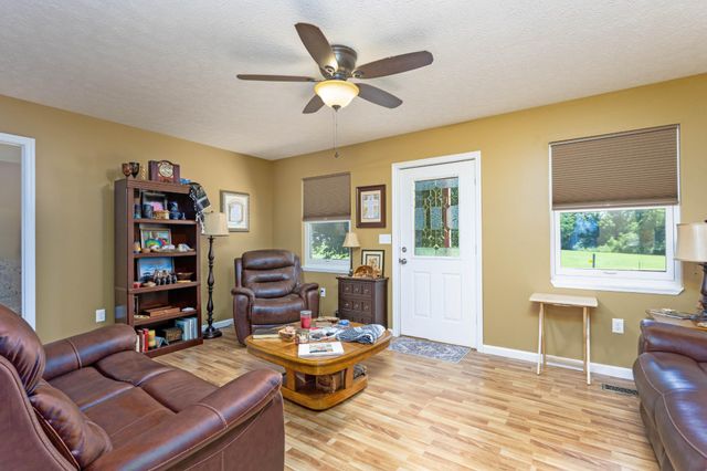 1174 Crosby Lane, Spring City, TN 37381