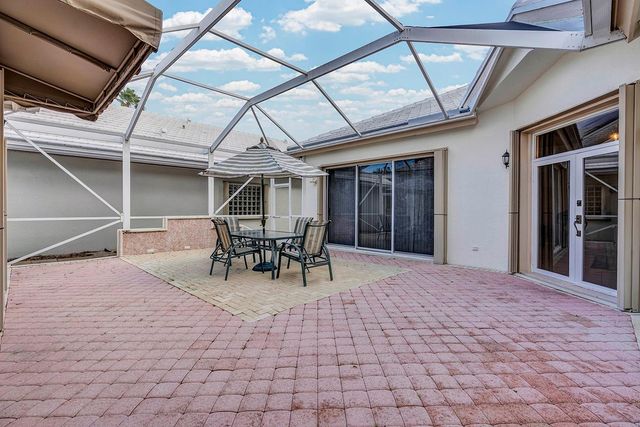 292 Canterbury Dr E., Palm Beach Gardens, FL 33418