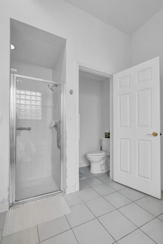 292 Canterbury Dr E., Palm Beach Gardens, FL 33418