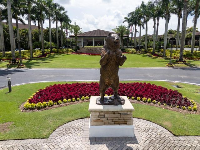 292 Canterbury Dr E., Palm Beach Gardens, FL 33418