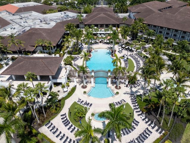 292 Canterbury Dr E., Palm Beach Gardens, FL 33418