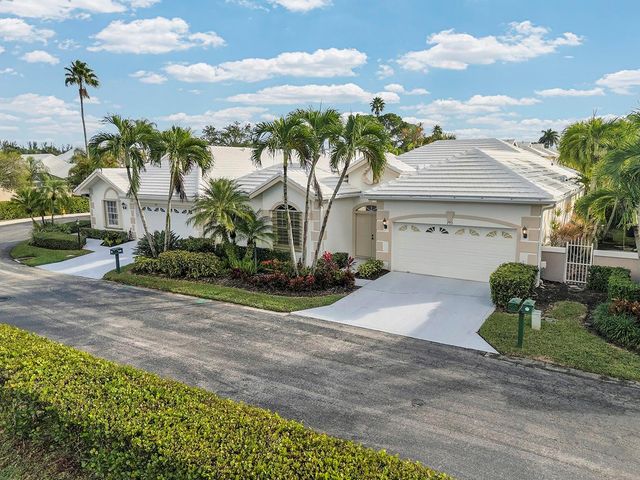 292 Canterbury Dr E., Palm Beach Gardens, FL 33418
