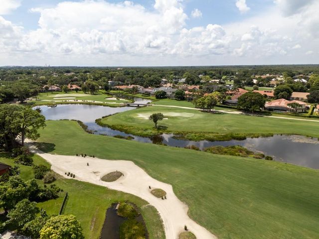 292 Canterbury Dr E., Palm Beach Gardens, FL 33418