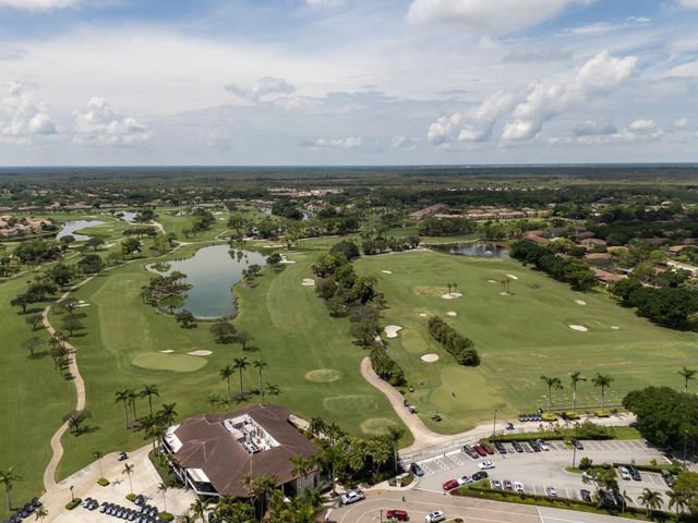 292 Canterbury Dr E., Palm Beach Gardens, FL 33418