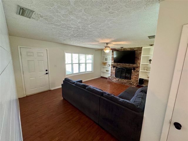 525 NE 21ST AVENUE, Ocala, FL 34470