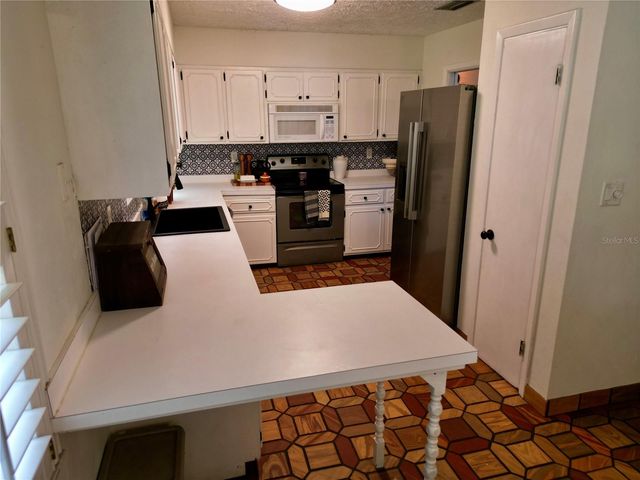 525 NE 21ST AVENUE, Ocala, FL 34470