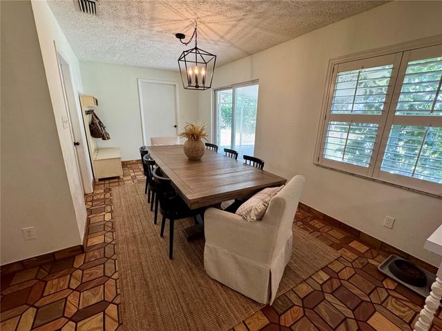 525 NE 21ST AVENUE, Ocala, FL 34470