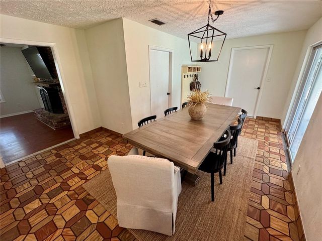 525 NE 21ST AVENUE, Ocala, FL 34470