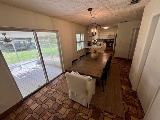 525 NE 21ST AVENUE, Ocala, FL 34470