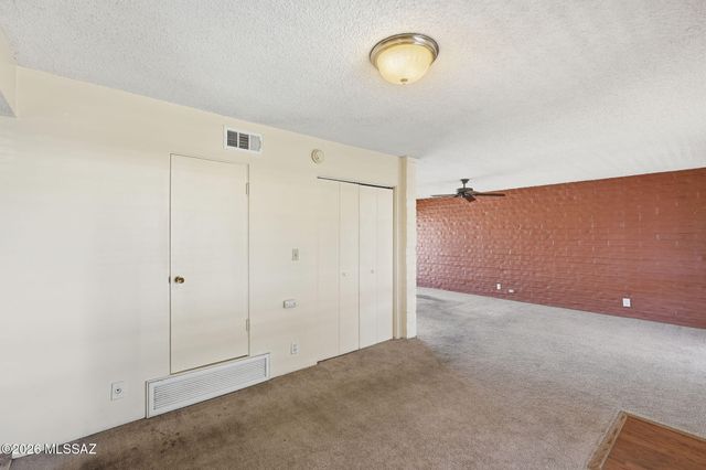 4 W Greenock Drive 4AA, Tucson, AZ 85737