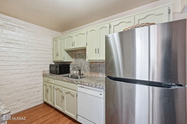 4 W Greenock Drive 4AA, Tucson, AZ 85737