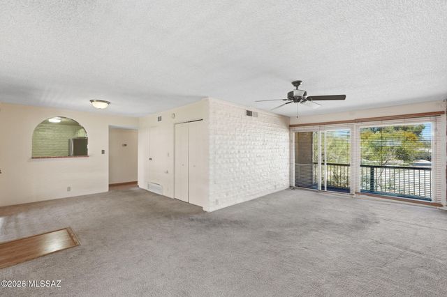 4 W Greenock Drive 4AA, Tucson, AZ 85737