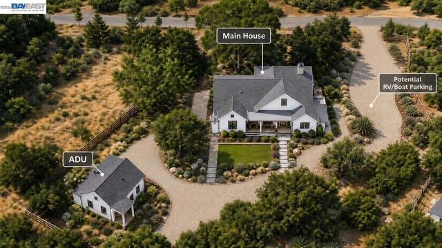 26027 Clover Rd, Hayward, CA 94542