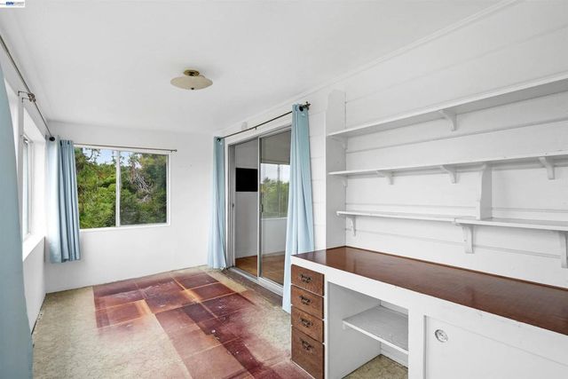 26027 Clover Rd, Hayward, CA 94542
