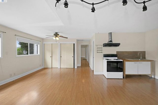 26027 Clover Rd, Hayward, CA 94542
