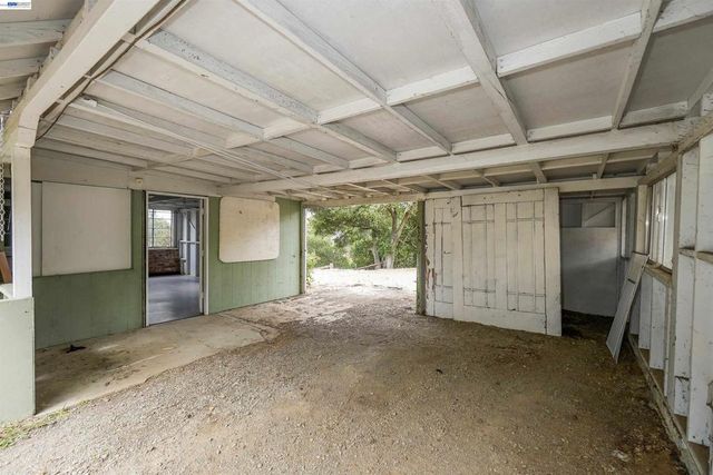 26027 Clover Rd, Hayward, CA 94542