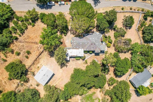 26027 Clover Rd, Hayward, CA 94542