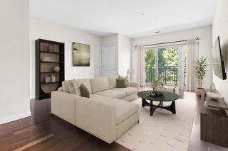 4 Repton Circle 4203, Watertown, MA 02472