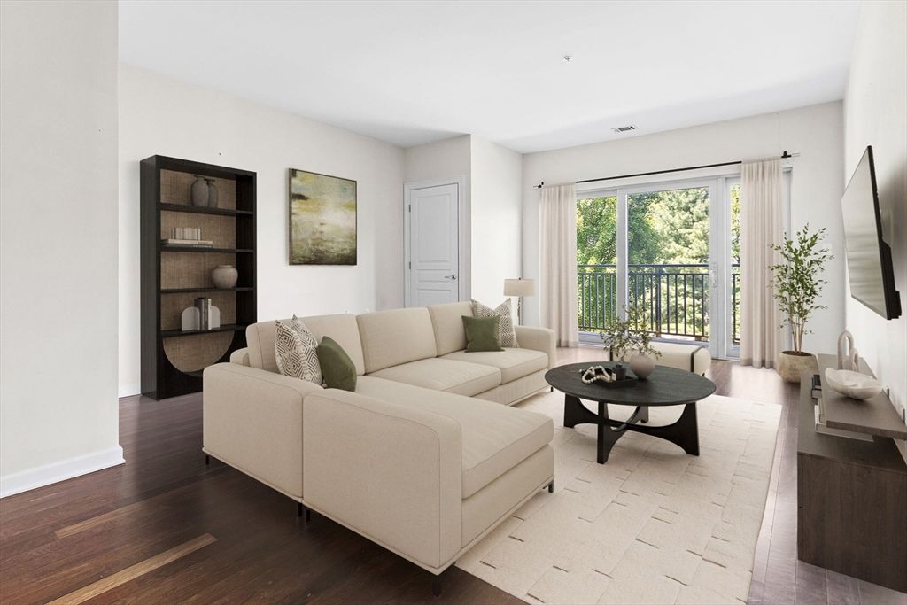 4 Repton Circle 4203, Watertown, MA 02472