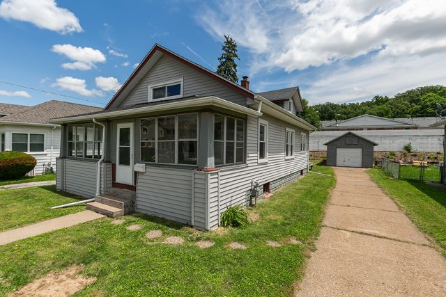 1827 13th Street, Rock Island, IL 61201