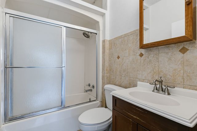 1827 13th Street, Rock Island, IL 61201