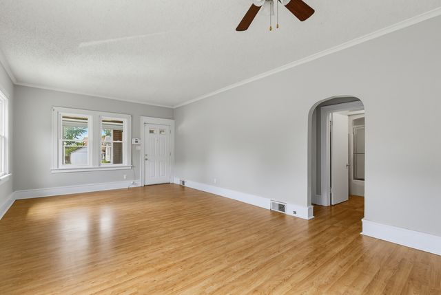 1827 13th Street, Rock Island, IL 61201