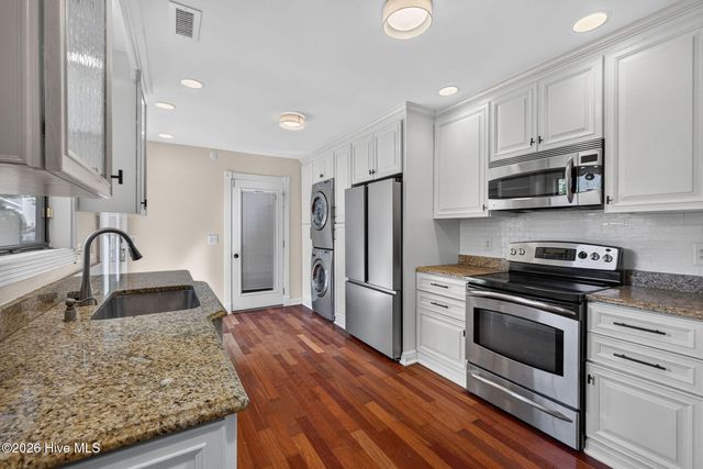 117 Vistamar Drive, Wilmington, NC 28405
