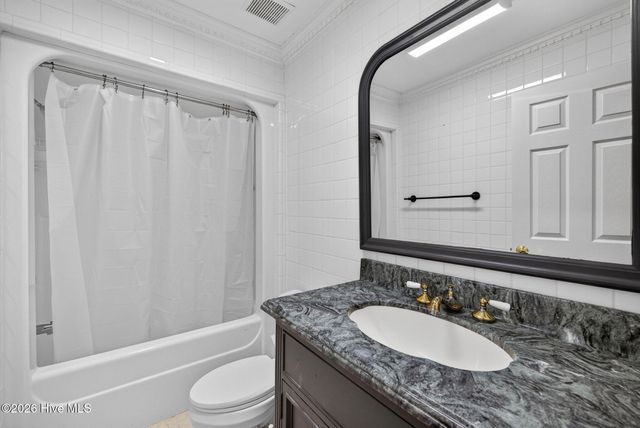 117 Vistamar Drive, Wilmington, NC 28405