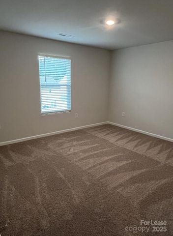 2131 Transatlantic Avenue, Charlotte, NC 28215