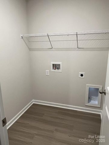 2131 Transatlantic Avenue, Charlotte, NC 28215